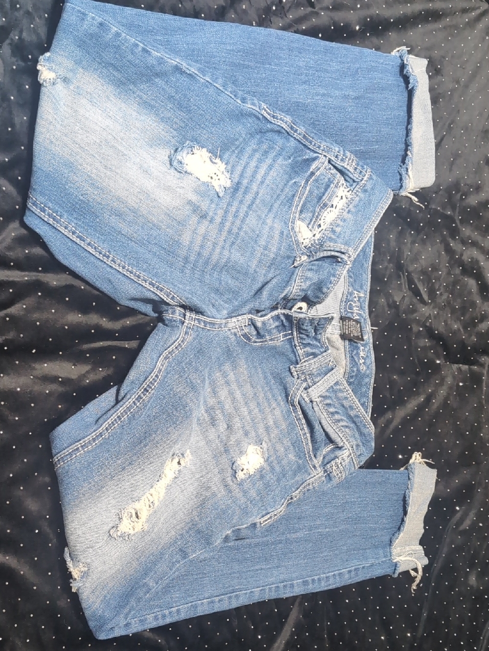 Ariya Skinny Jeans - Light Blue Distressed